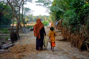 Women and girl in Bangladesh